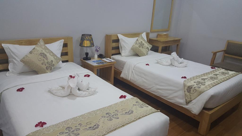 Asian Smile Hotel Янгон Екстериор снимка