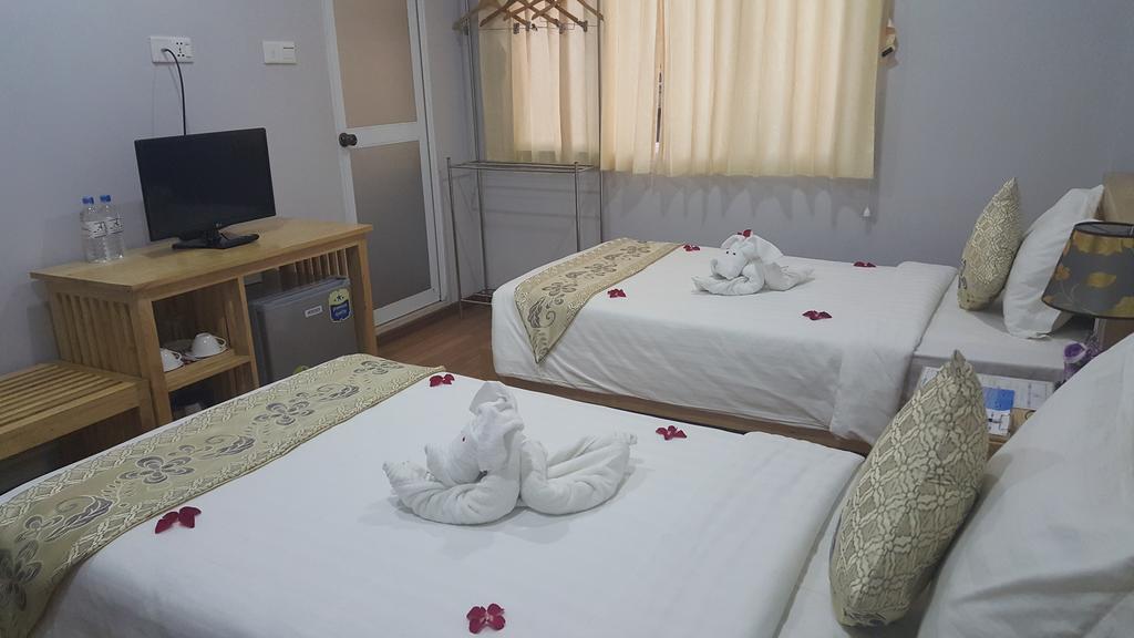 Asian Smile Hotel Янгон Екстериор снимка