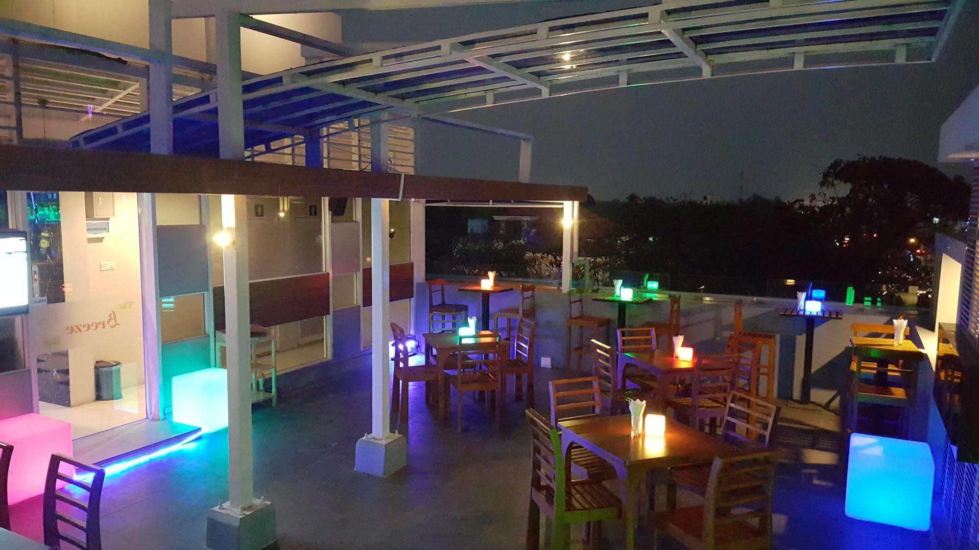 Asian Smile Hotel Янгон Екстериор снимка