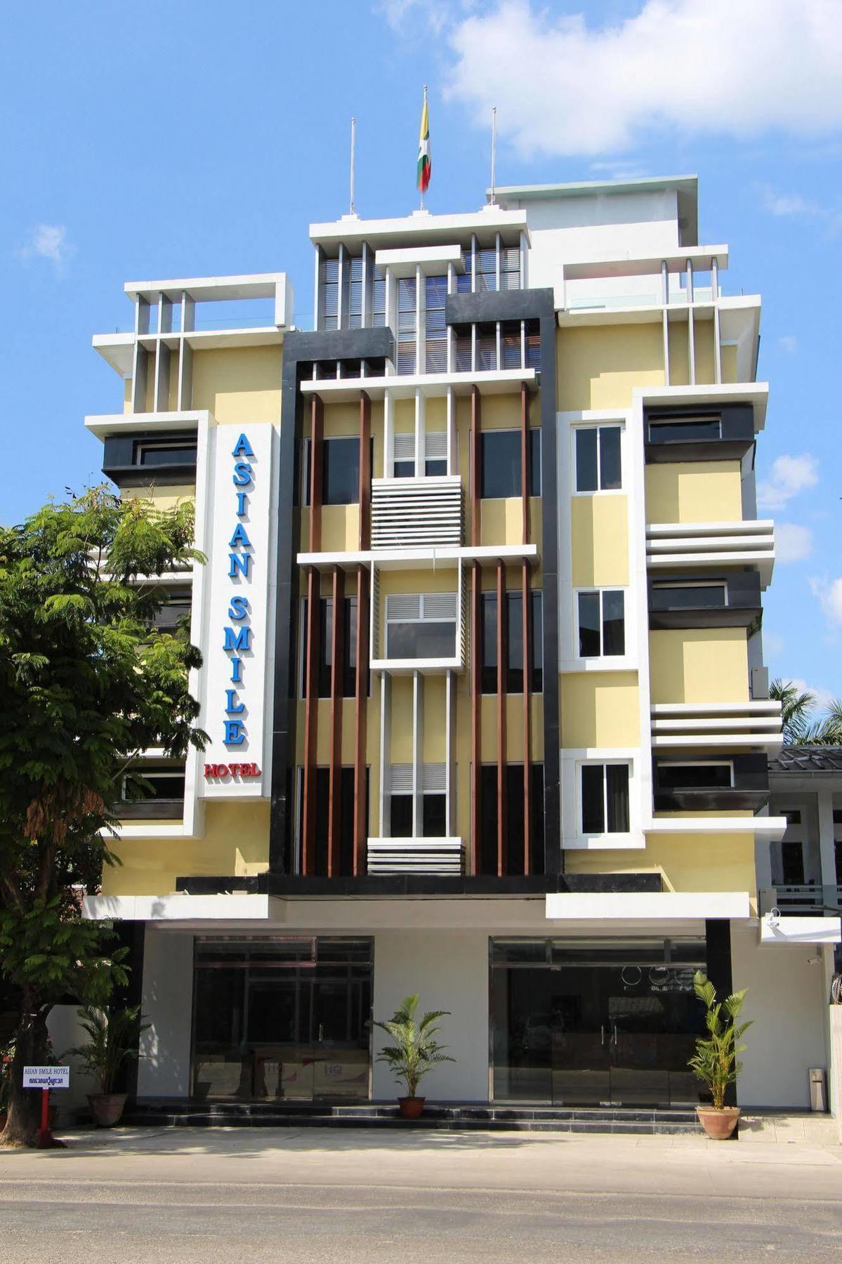 Asian Smile Hotel Янгон Екстериор снимка