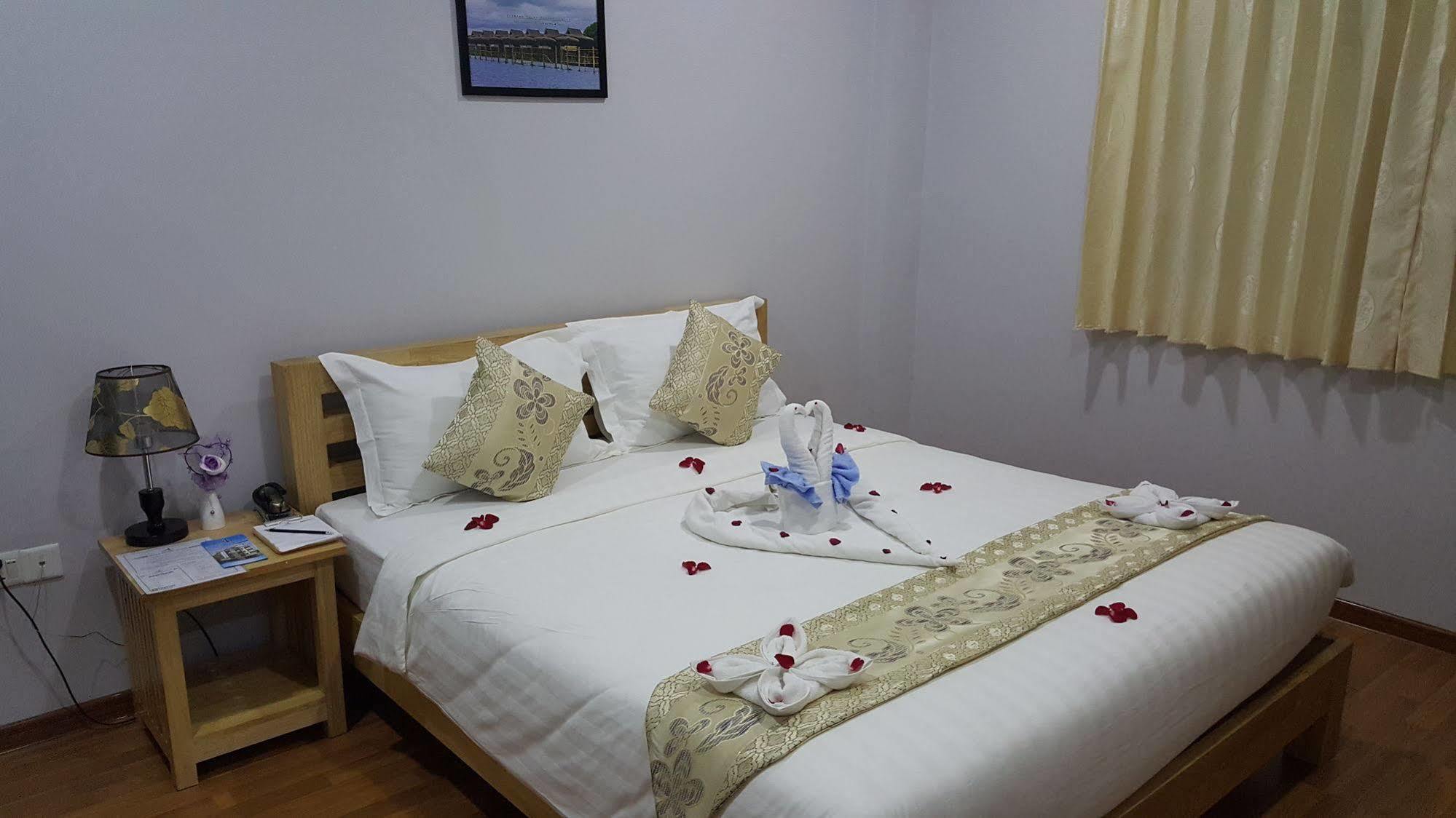 Asian Smile Hotel Янгон Екстериор снимка
